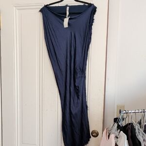 Elegant Navy Midi Dress